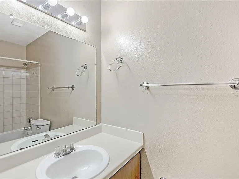 3024 Parkway Blvd #107 — Photo 11