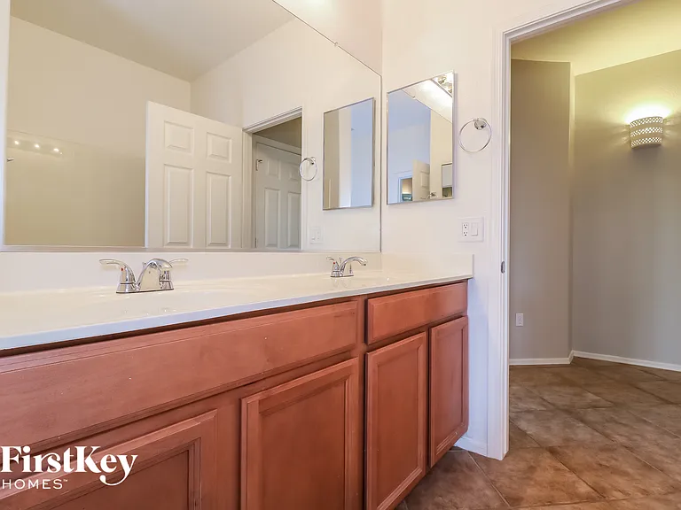 17362 N 170th Ln — Photo 13