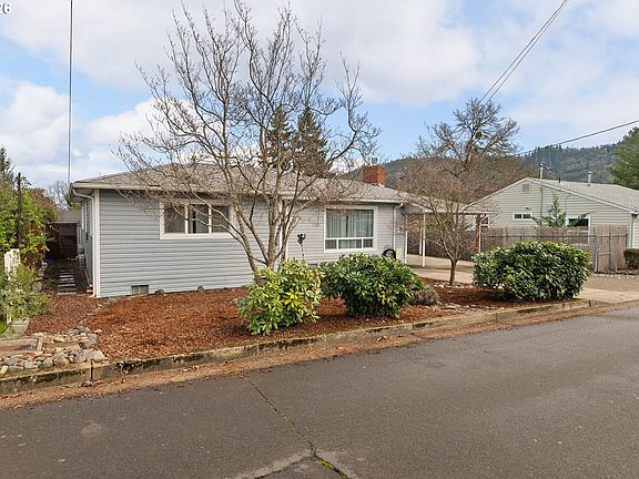 2nd image of 439 W Agee St