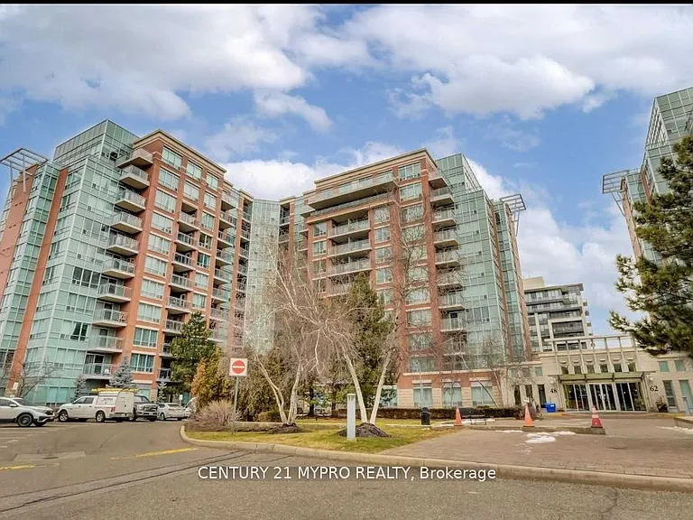 48 Suncrest Blvd #1022 — Photo 1