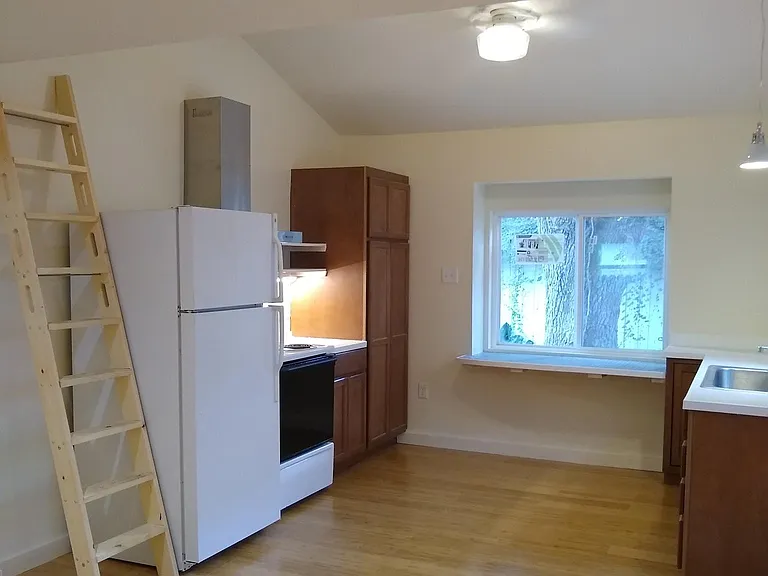 Beautiful bamboo flooring throughout