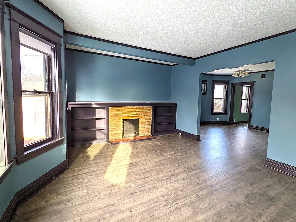 Living Room - Decorative Fireplace