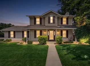 5608 Trippel Dr, Mishawaka, IN 46545