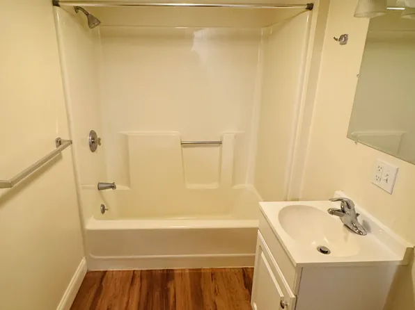 101 Russell St #A, Winooski, VT 05404