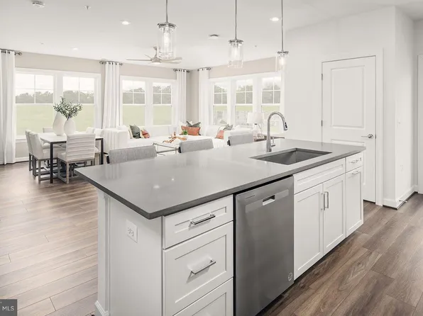 5800 Moonstone Way #1, Haymarket, VA 20169