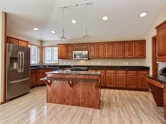 Huge kitchen with laundry