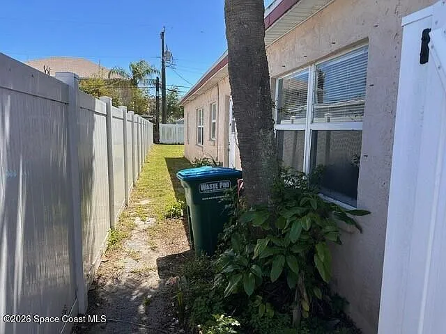 411 Jefferson Ave — Photo 15
