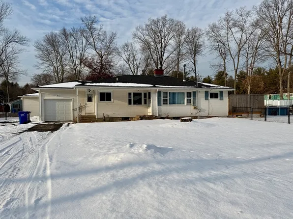 147 Stebbins St, Belchertown, MA 01007
