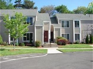 52 Nassau Dr #52, Springfield, MA 01129