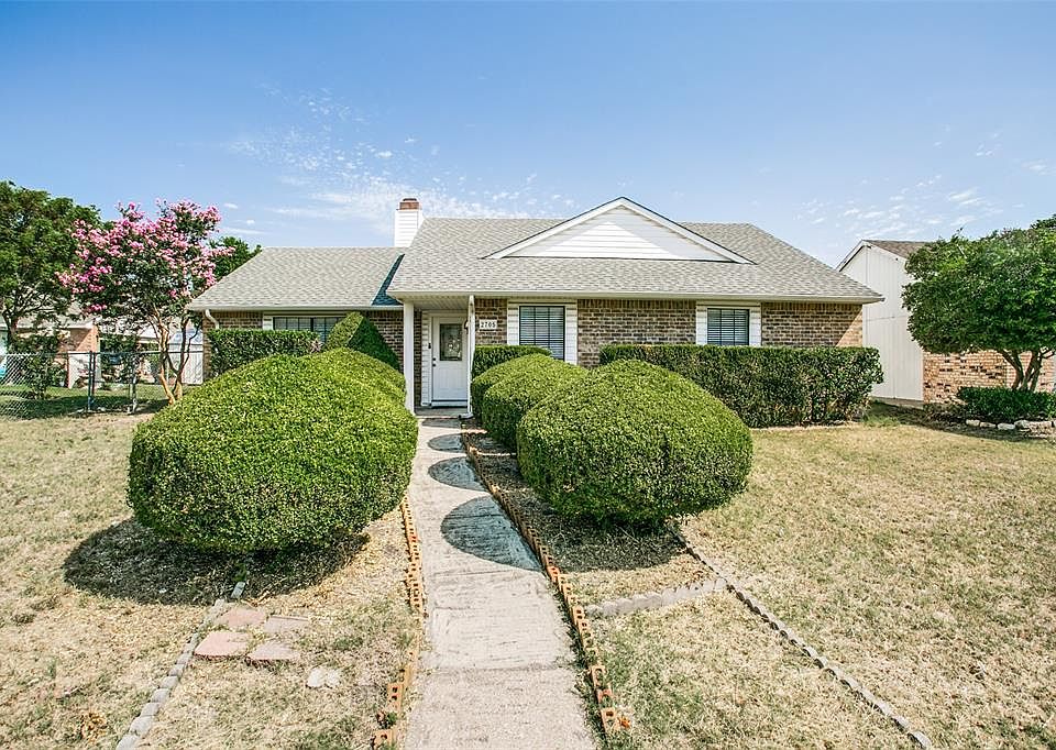 1st image of 2705 Centennial Dr