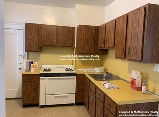 90 Winchester St #6, Brookline, MA 02446