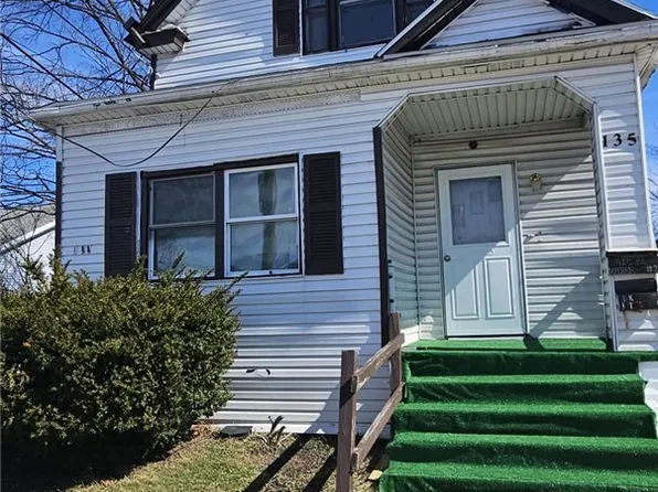 135 Ivy St, Buffalo, NY 14211