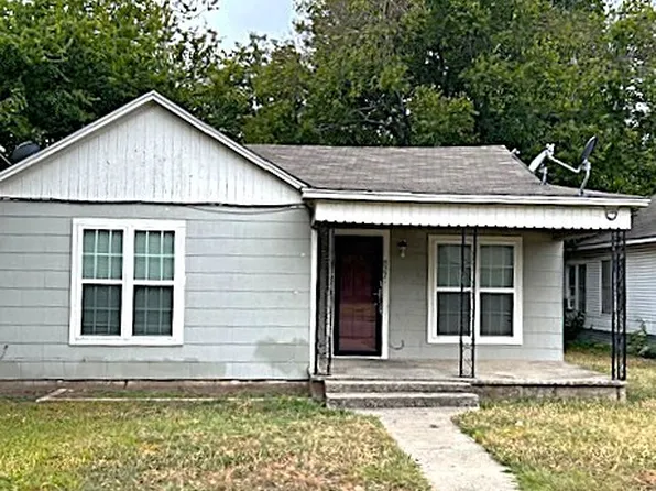 827 N Morris St, Gainesville, TX 76240