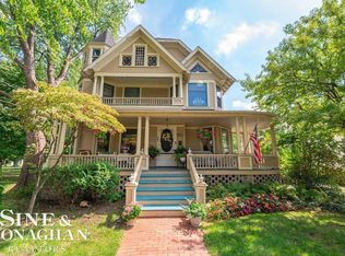 1426 Saint Clair River Dr, Algonac, MI