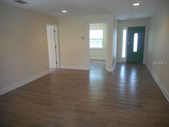 5th image of 727 Hull Island Dr