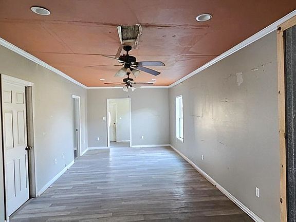 2nd image of 3805 Francis St