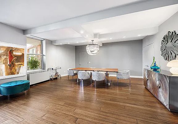 5th image of 534 Hudson St APT 3E