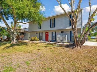 1801 New Hampshire Ave NE, Saint Petersburg, FL 33703