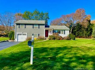 7 Esquire Rd, Norwalk, CT 06851