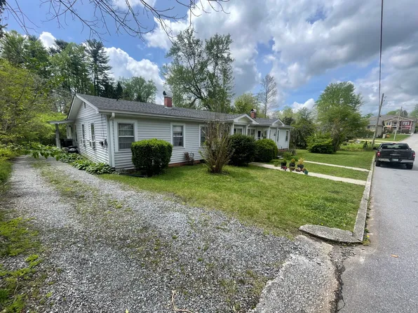 129 Miner St, Brevard, NC 28712