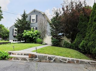 20 Ticehurst Ln, Marblehead, MA 01945