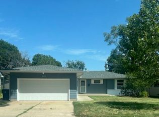 422 N Abilene Ave, Valley Center, KS 67147
