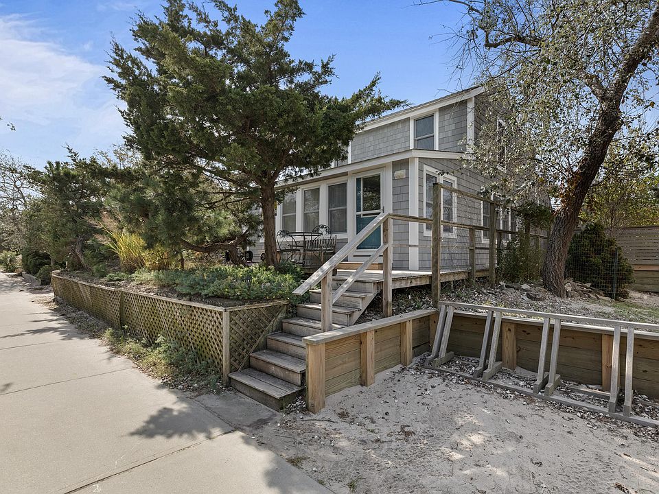 1st image of 57-58 Bungalow Walk