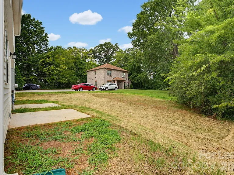 104 Maple Ave NW #B — Photo 18