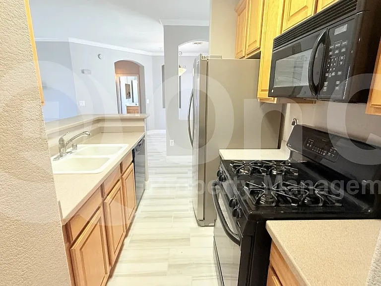 2992 N Miller Rd #215B — Photo 23