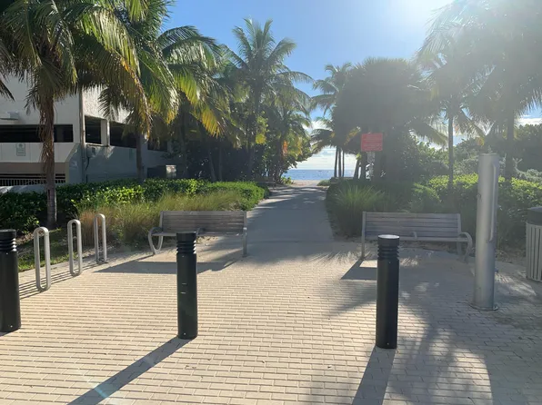305 S Ocean Blvd W, Pompano Beach, FL 33062