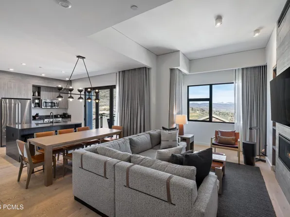 2417 High Rd #2611, Park City, UT 84098