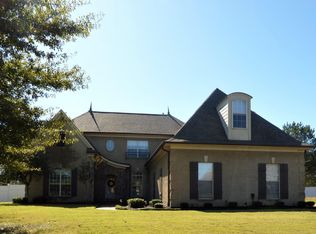 13173 Arbor Dr, Olive Branch, MS 38654