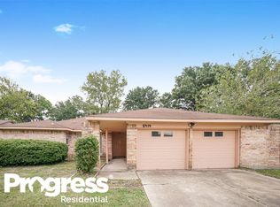 5414 Windsor Forest Dr, Houston, TX 77088