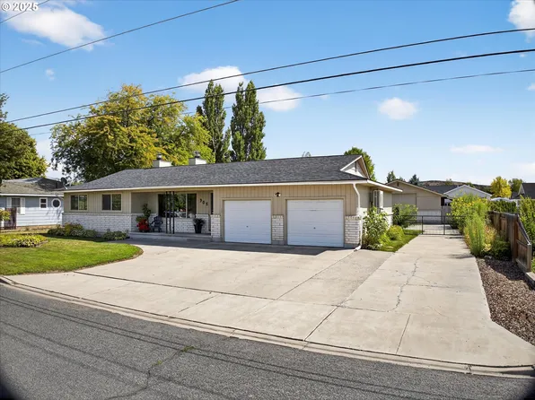 905 H St, Baker City, OR 97814