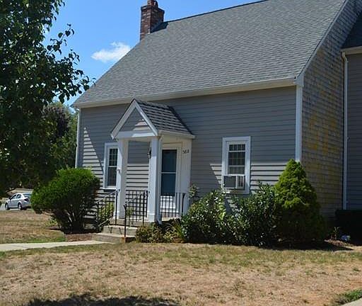 2nd image of 588 Twin Lakes Dr #588