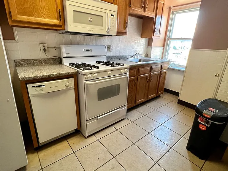 Powelton Ave 4007 — Photo 8