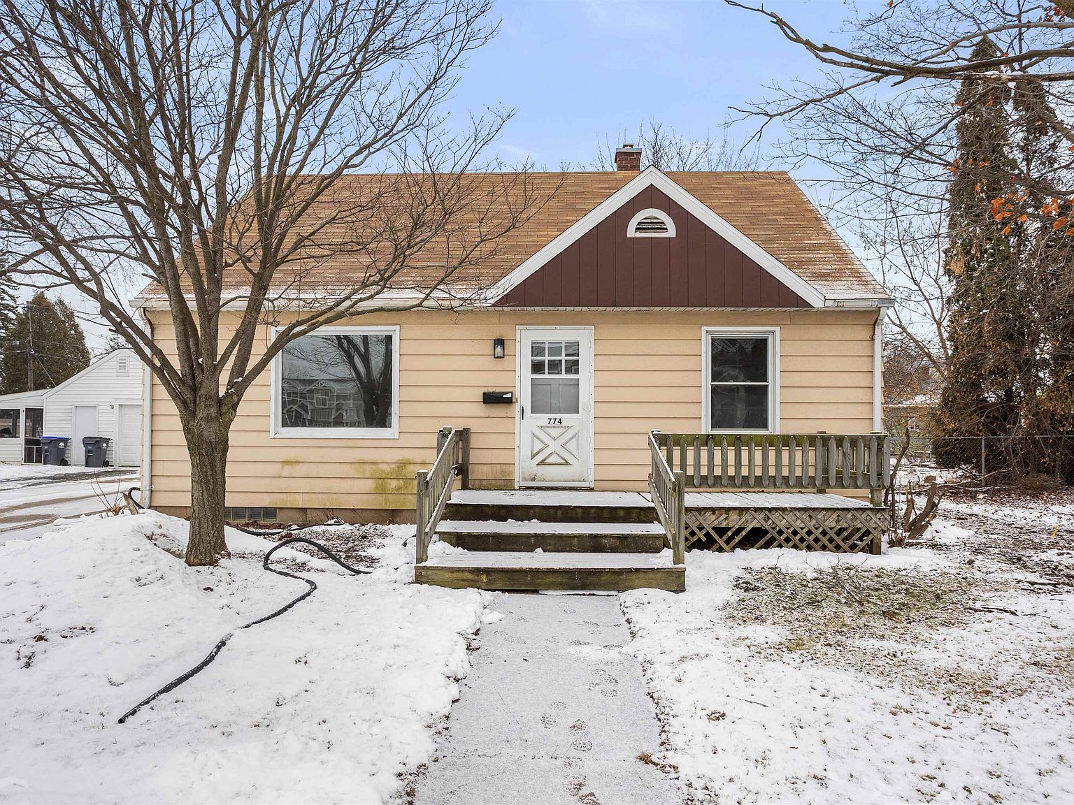774 W Winneconne Ave, Neenah, WI 54956 Zillow