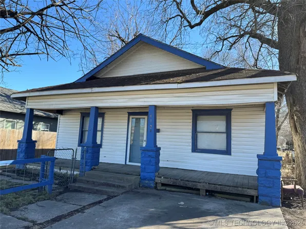 812 W 6th St, Okmulgee, OK 74447