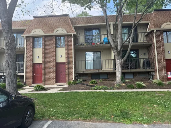 326 Saybrook Ln #B, Wallingford, PA 19086