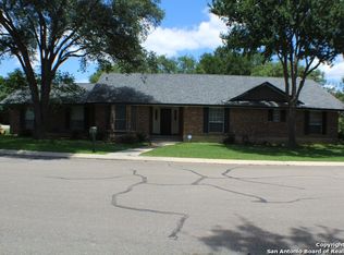 1 Royal Crst, New Braunfels, TX 78130