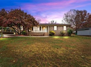 717 Holly Dr, Asheboro, NC 27205