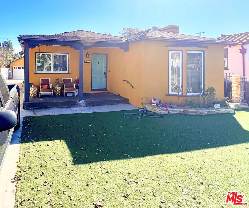 2 bed, 2.0 bath, 1554 sqft, $5,500 — Photo 2