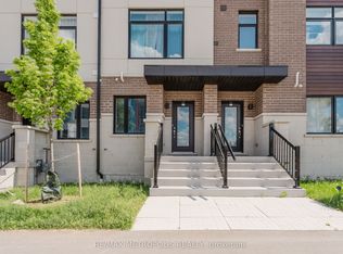 1695 Dersan St #109, Pickering, ON L1X 0S9