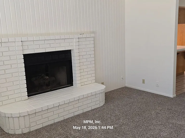 950 Player Ln — Photo 24