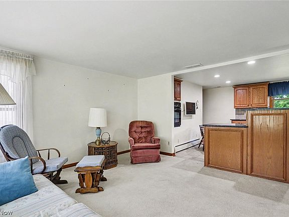 5th image of 316 Walker Dr