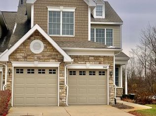 26412 Fieldstone Dr, Novi, MI 48374