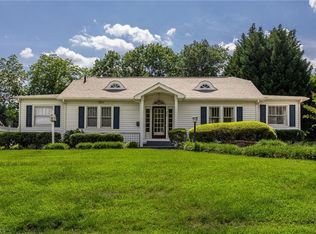 234 Silver Lake Dr, Burlington, NC 27215