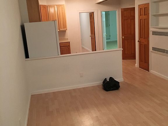 3rd image of 2270 E 28th St #1