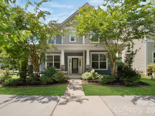 15505 Davidson East Dr, Davidson, NC 28036