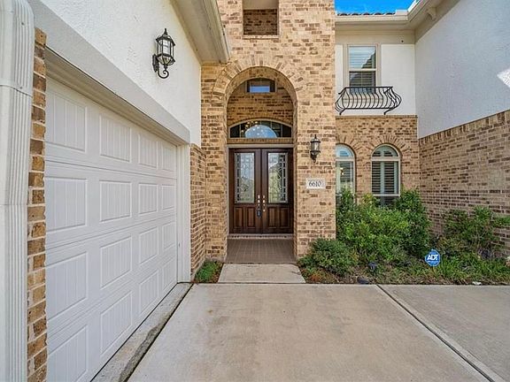 3rd image of 6610 Tarrion Bay Ln